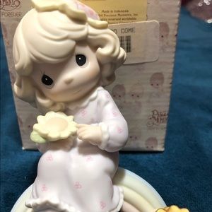 Precious Moments “Dreams Really Do Come True” Figurine - SIGNED